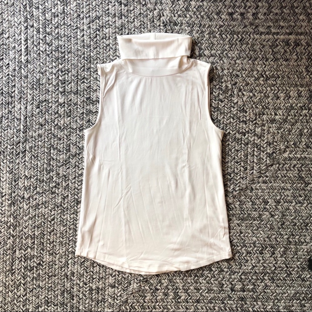 ANN TAYLOR sleeveless turtleneck